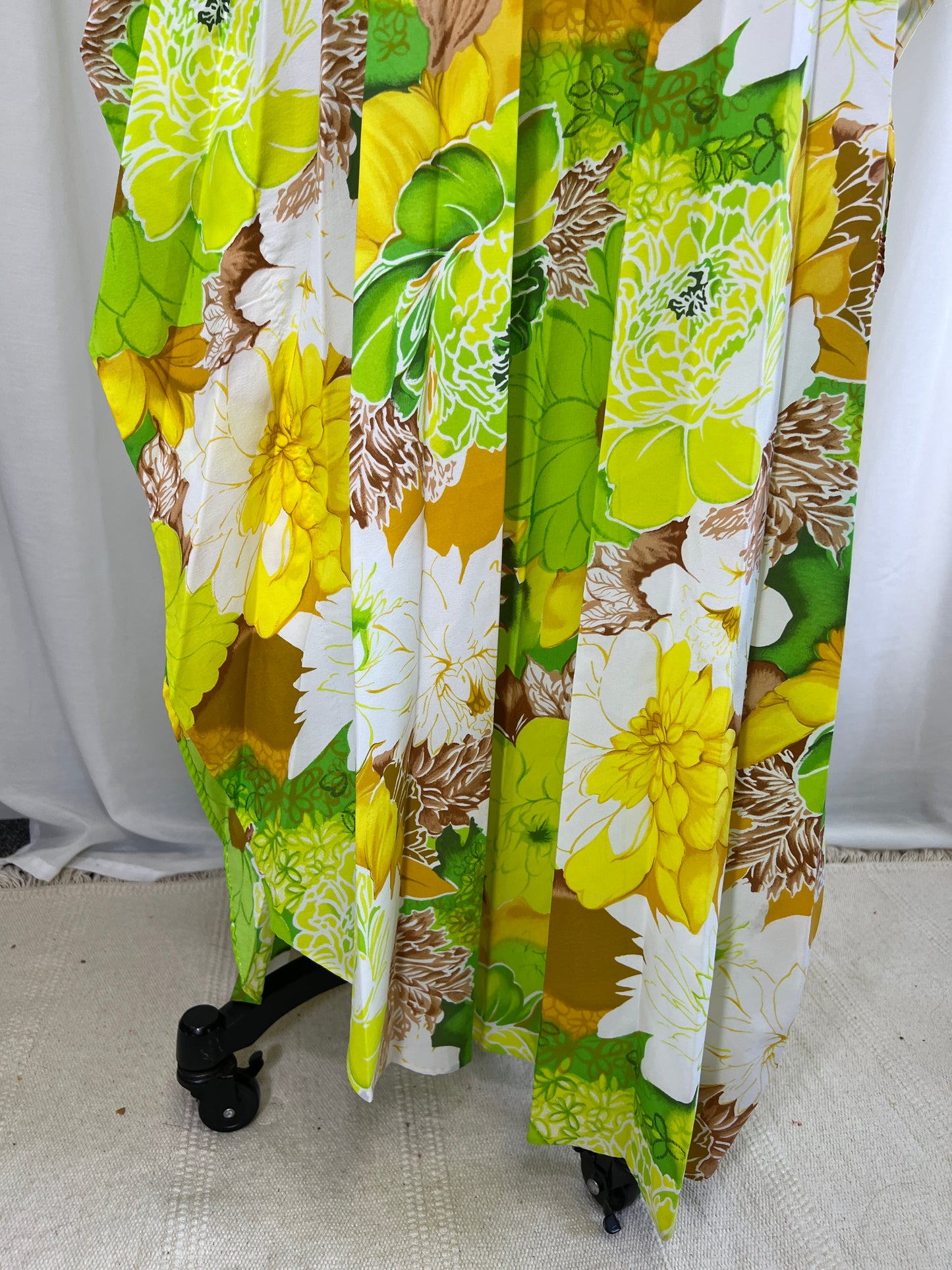 70s Hawaiian Print Pleated Kaftan Maxi