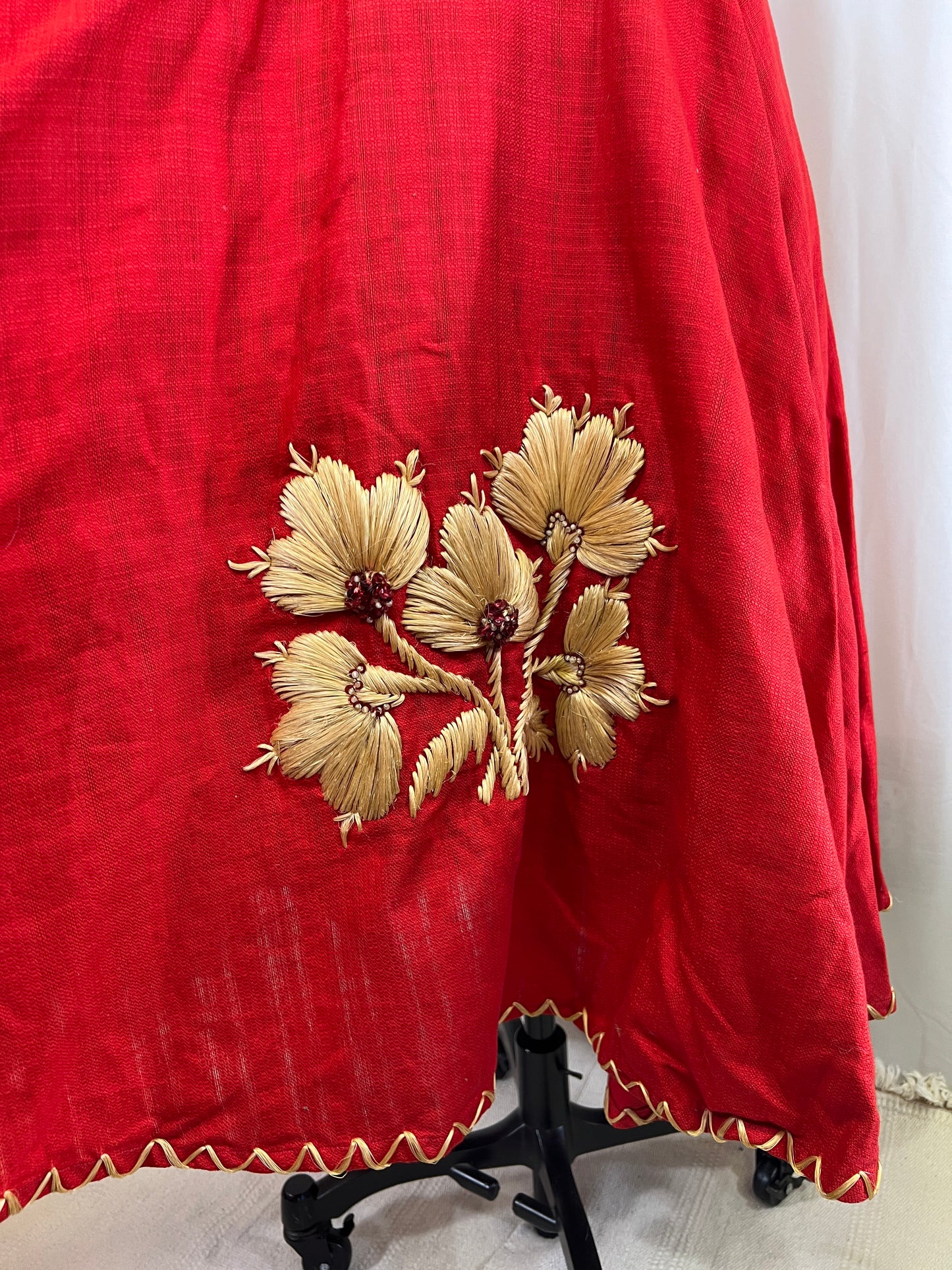 50s Red Mexican Souvenir Raffia Floral Embroidered Circle Skirt