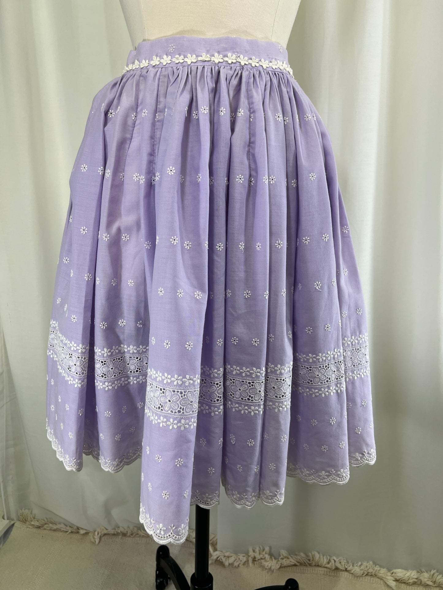 60s Lavender and White Florals Embroidered Circle Skirt