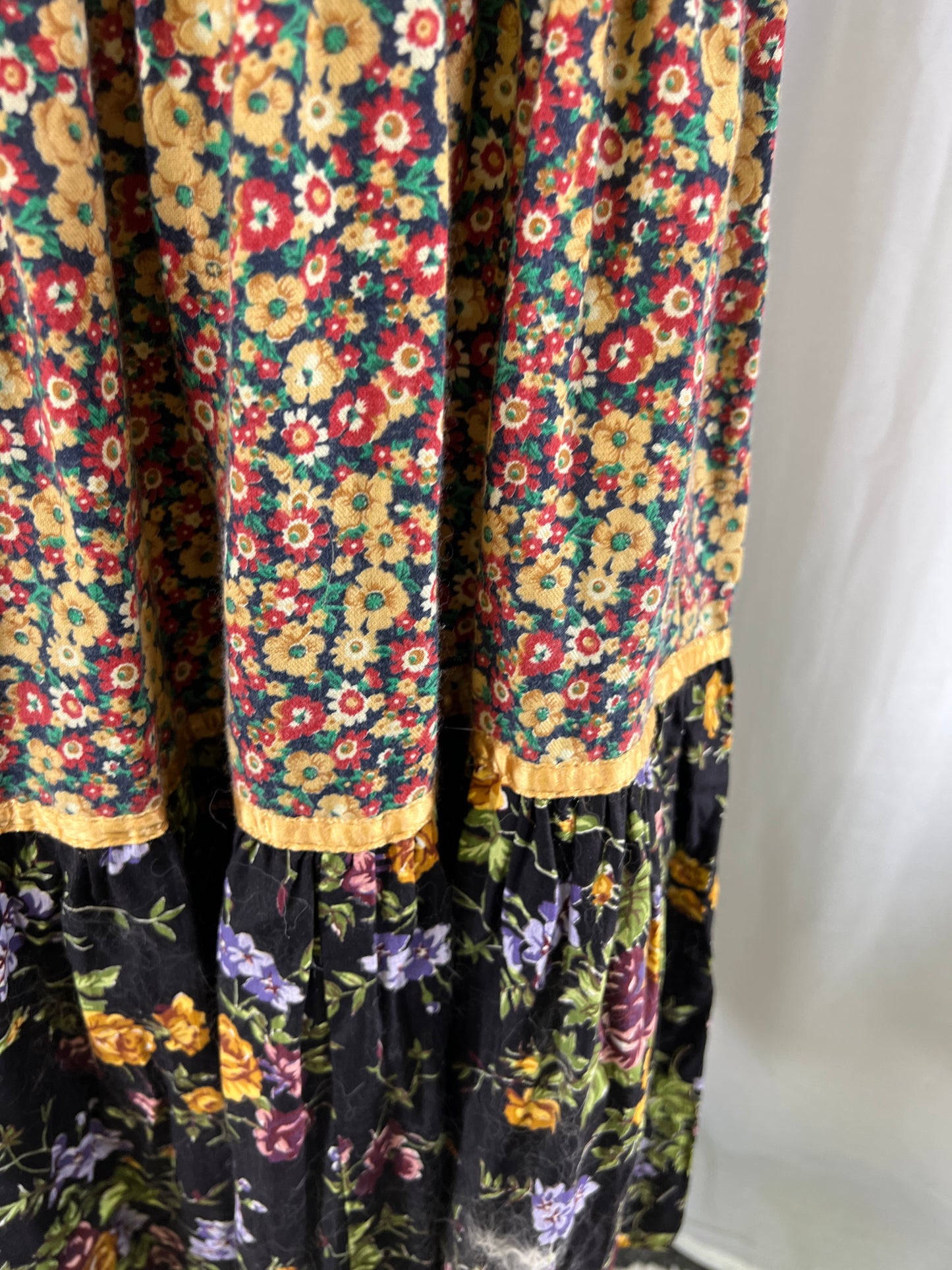 70s Young Edwardian Ditzy Floral Pattern Mixed Midi Dress