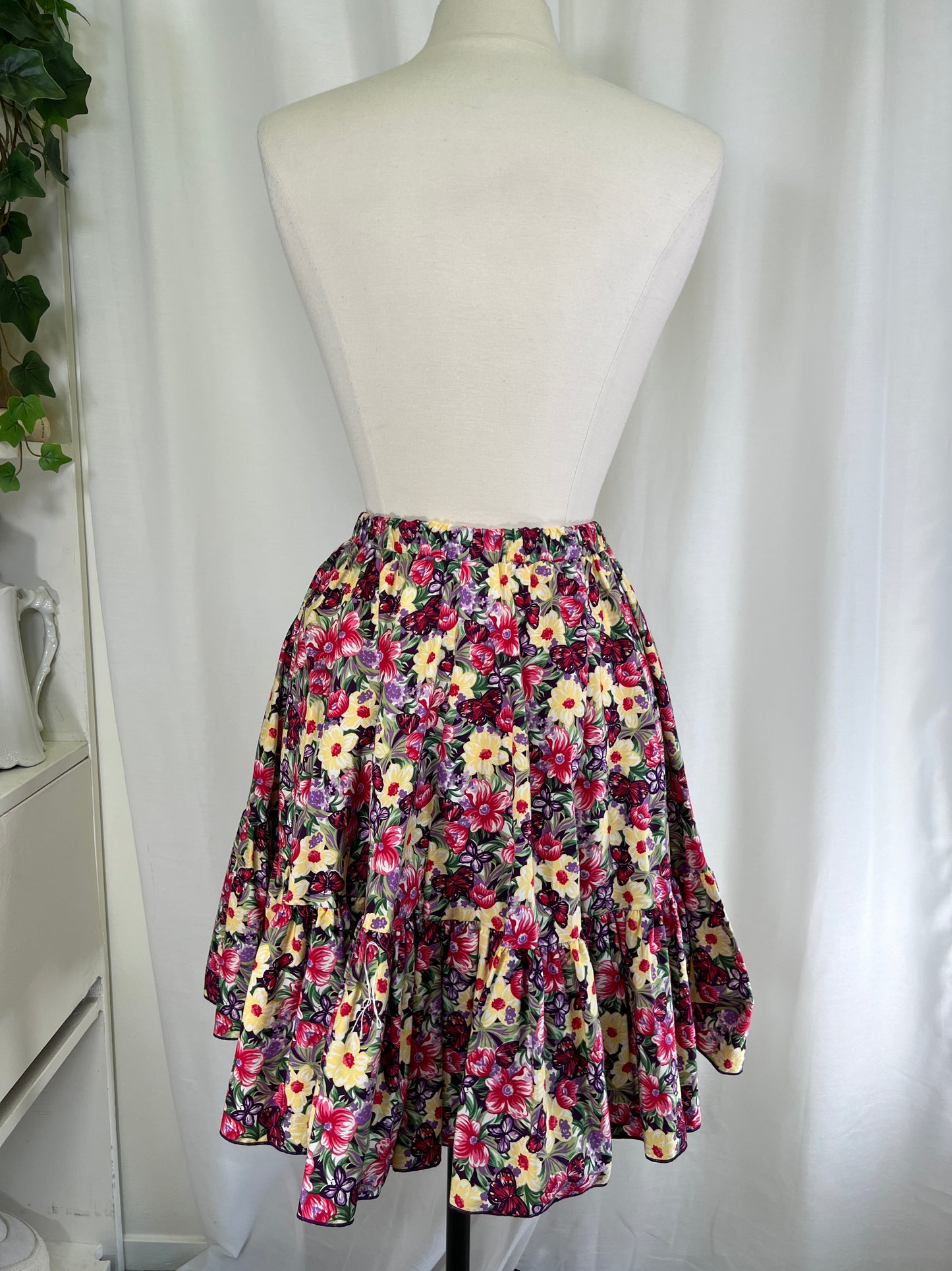 90s Square Dancing Flowers and Butterflies Western Circle Skirt