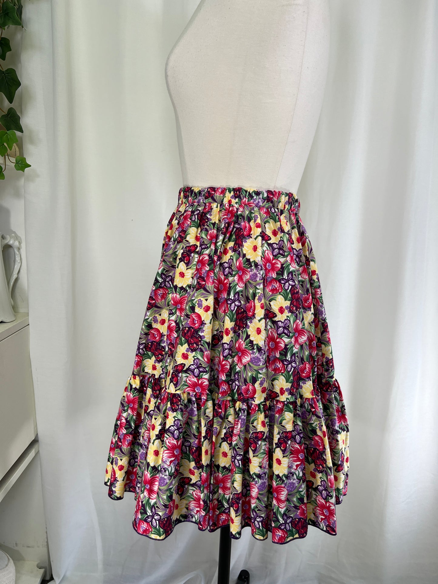 90s Square Dancing Flowers and Butterflies Western Circle Skirt