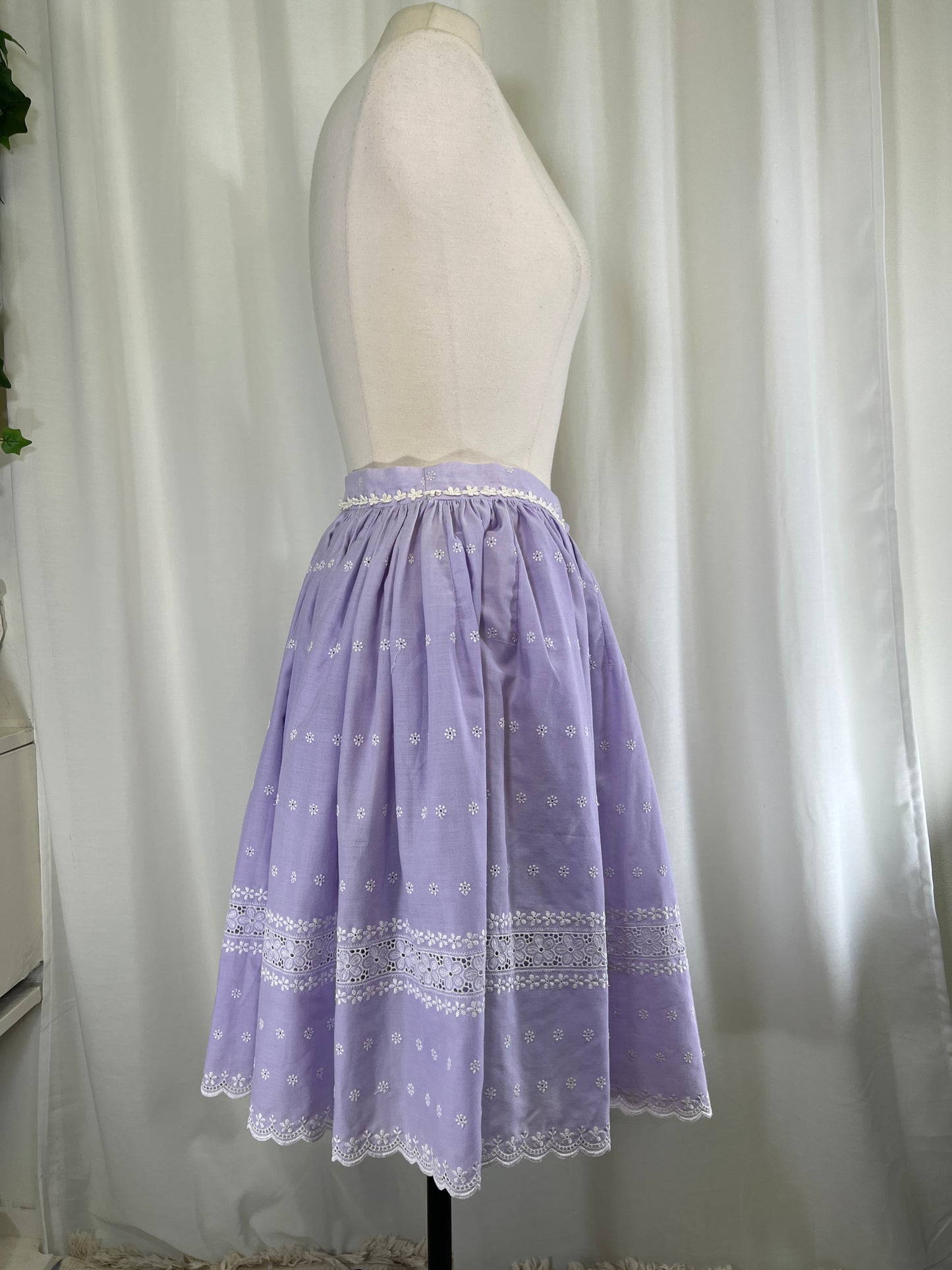 60s Lavender and White Florals Embroidered Circle Skirt