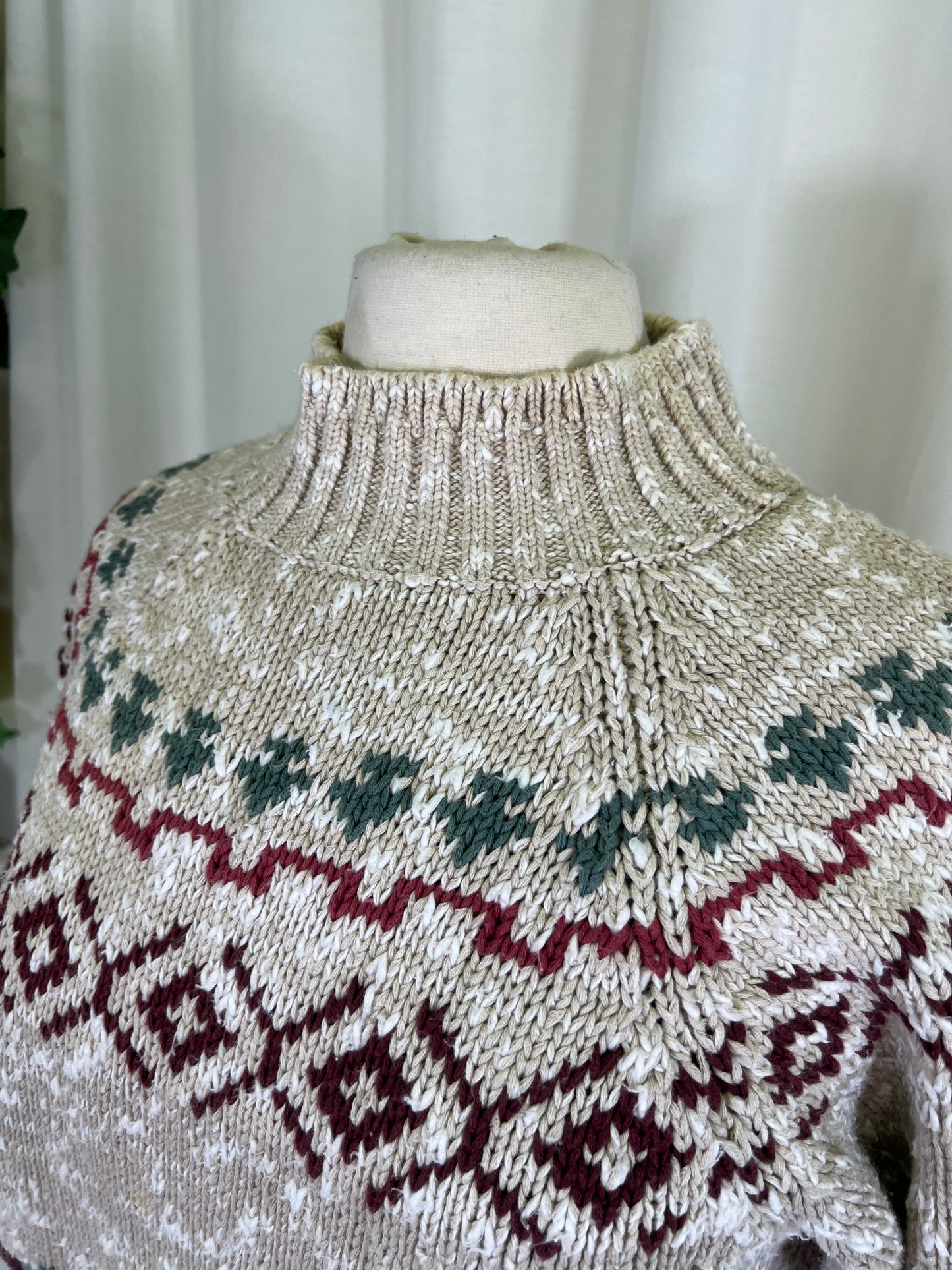 90s Eddie Bauer Cream and Red Roses Patterned Sweater