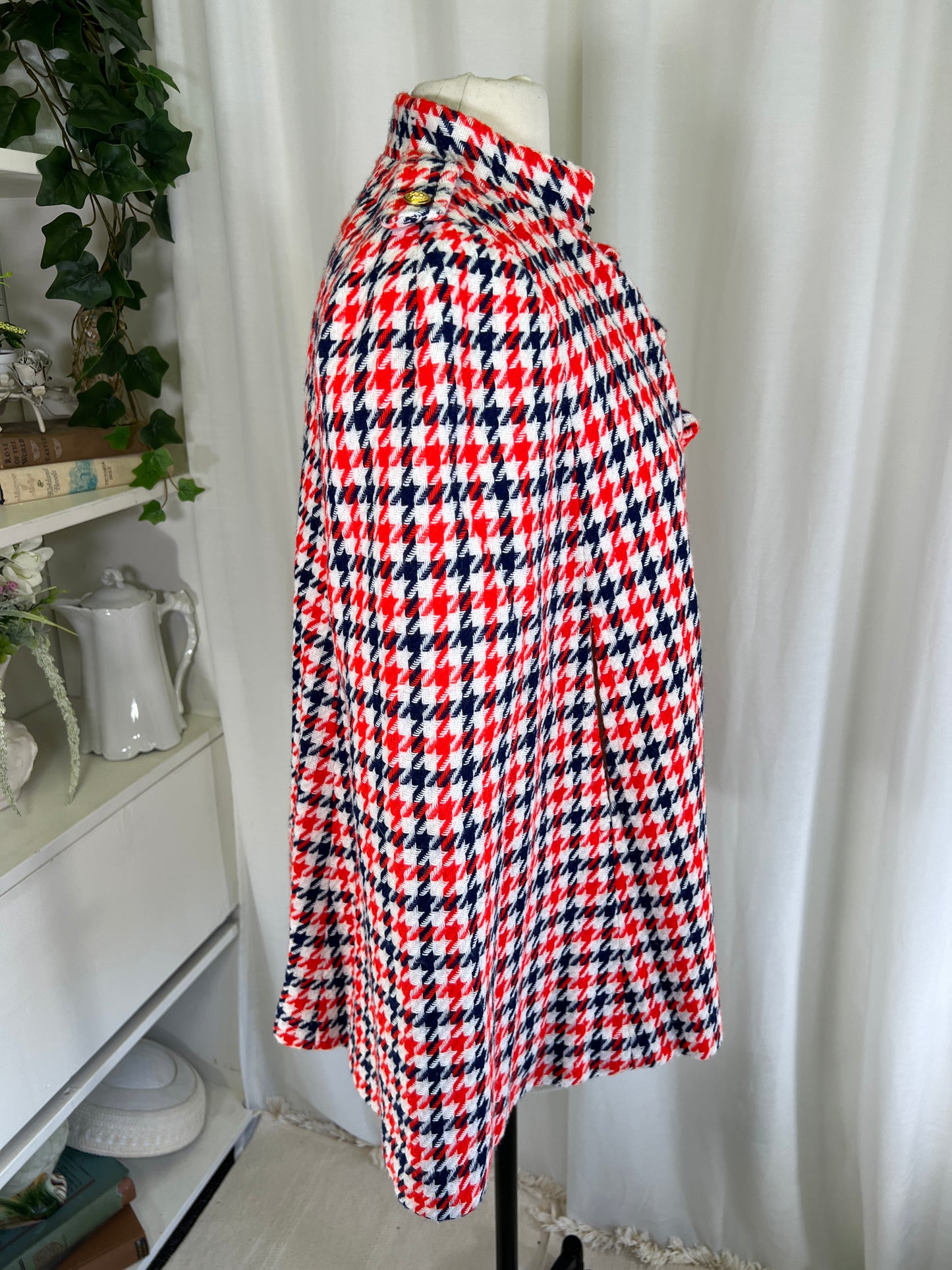 60s Red White and Blue Houndstooth Mod Cape