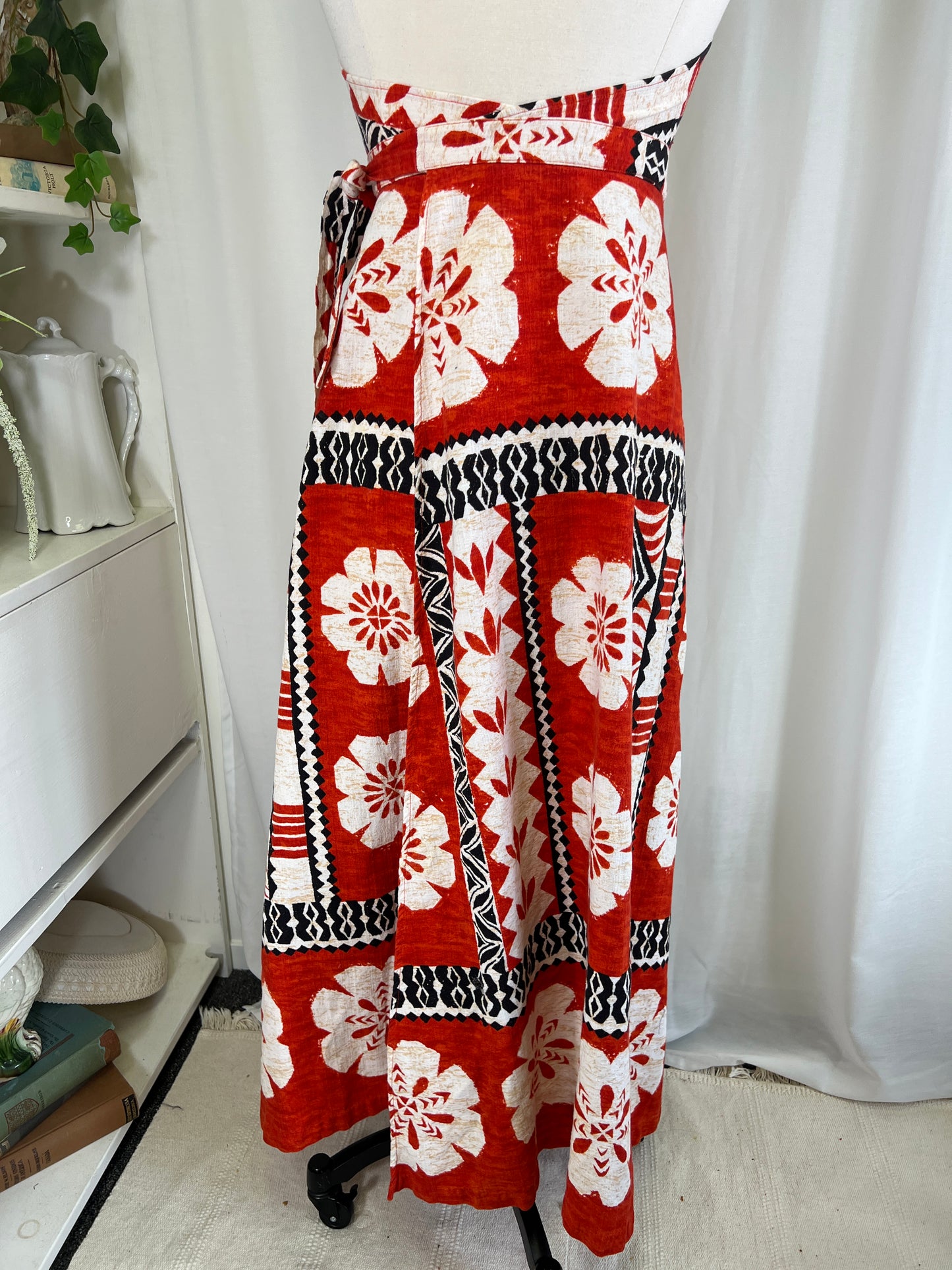 70s Hawaiian Print Halter Neck Red Wrap Dress