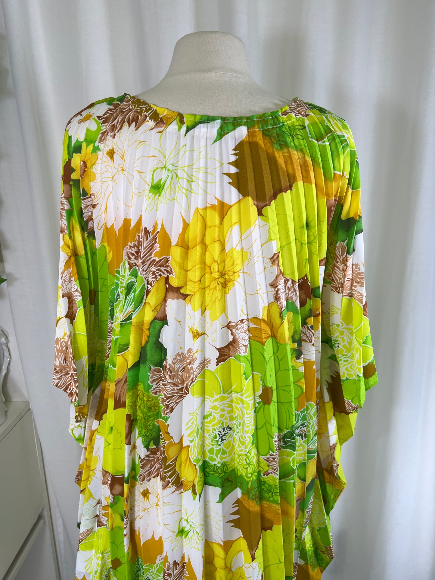 70s Hawaiian Print Pleated Kaftan Maxi