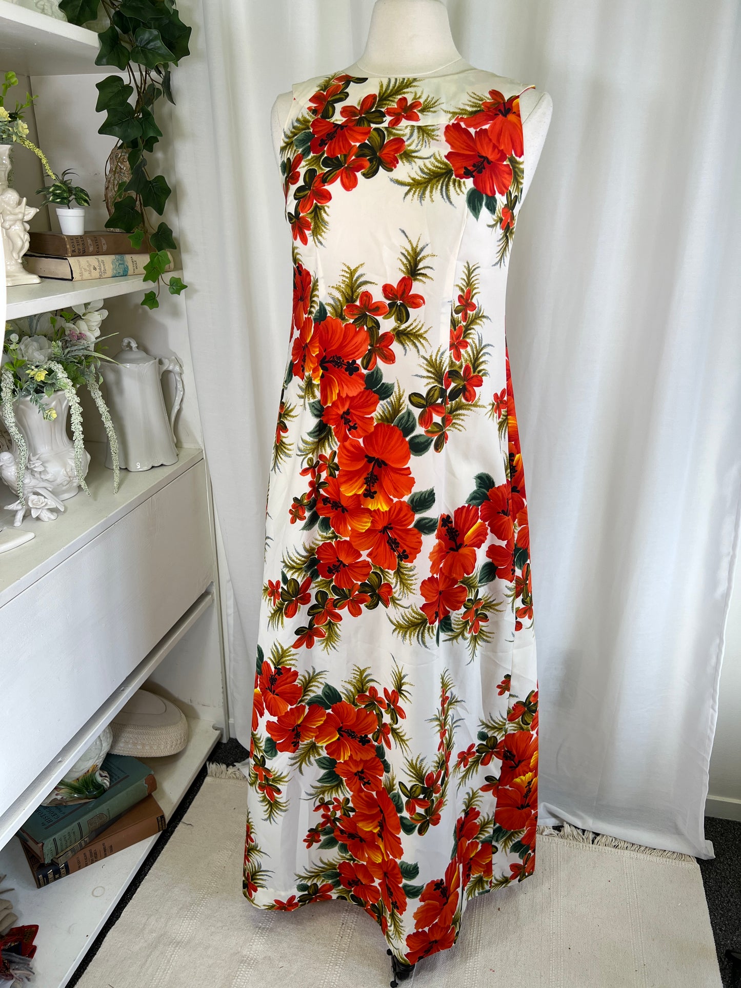 60s Darina Hawaiian Print Train Back Maxi Dress