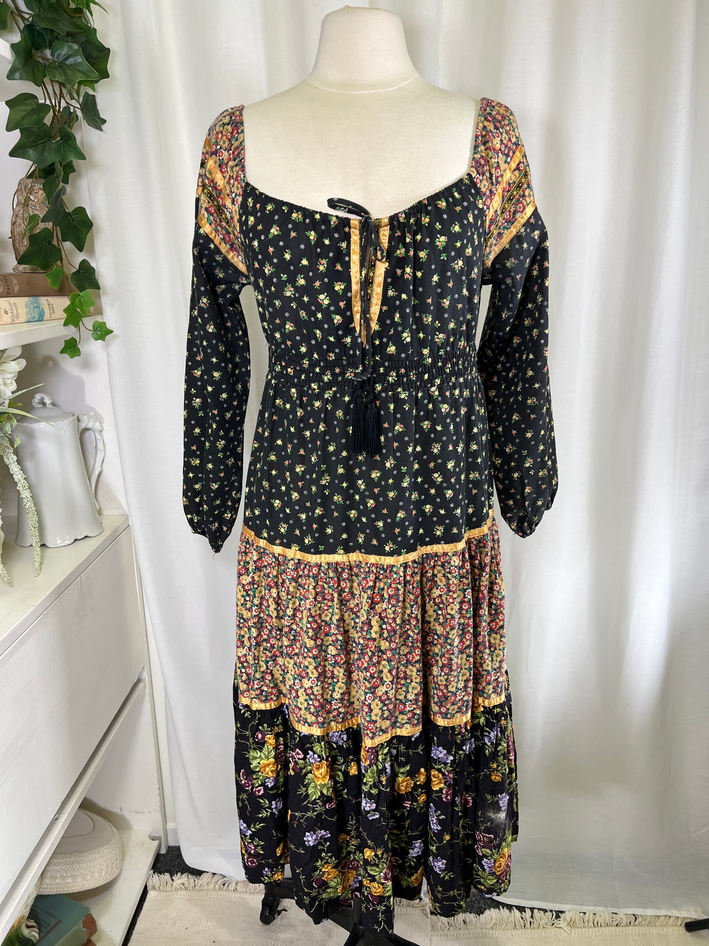 70s Young Edwardian Ditzy Floral Pattern Mixed Midi Dress