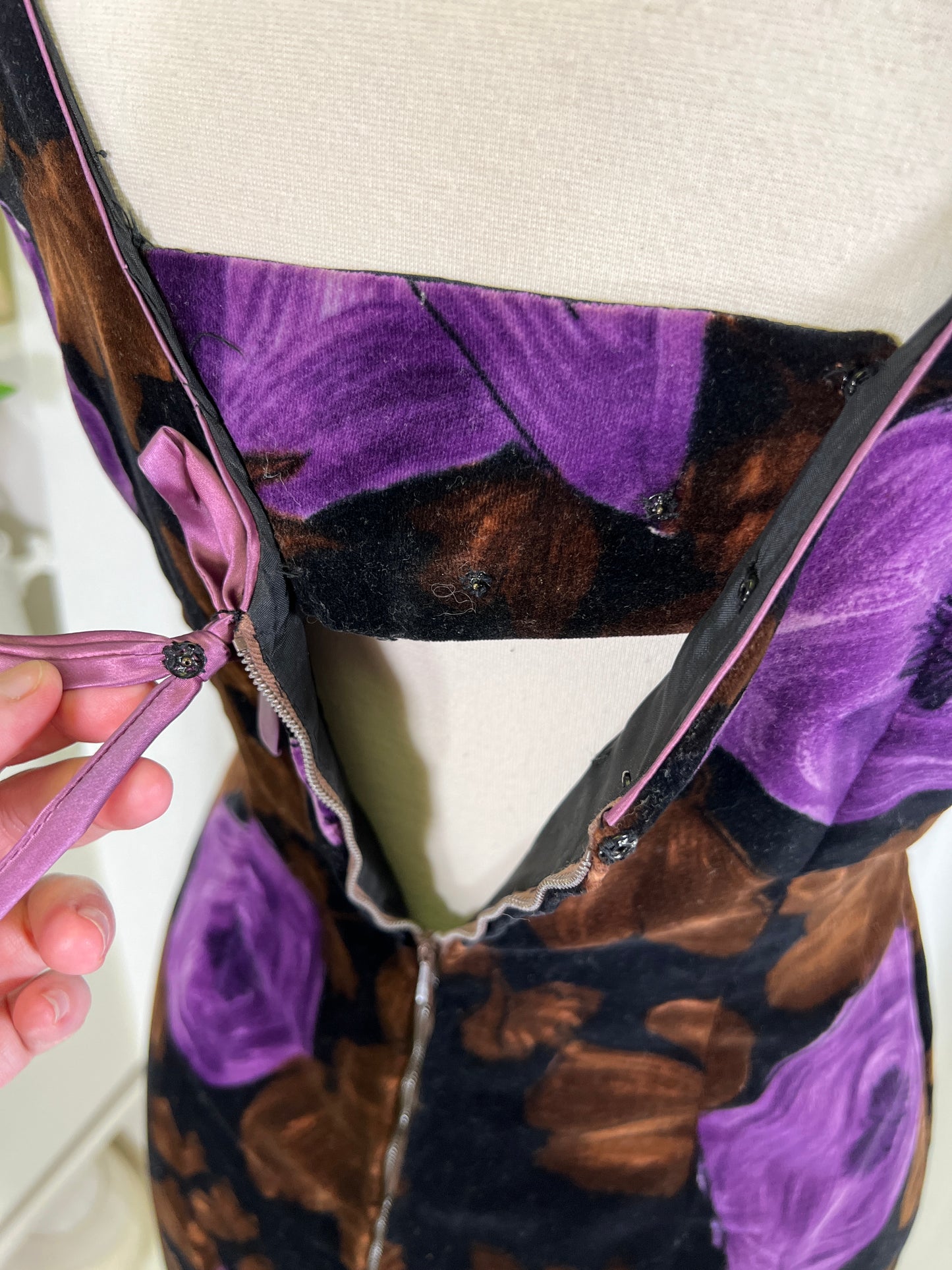 50s Velvet Purple Trumpet Flower Print Wiggle Dress