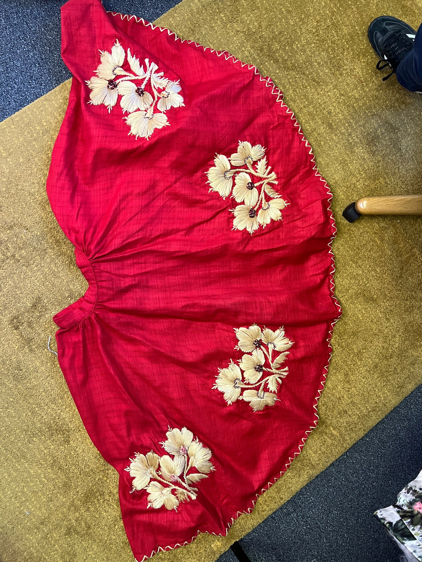 50s Red Mexican Souvenir Raffia Floral Embroidered Circle Skirt