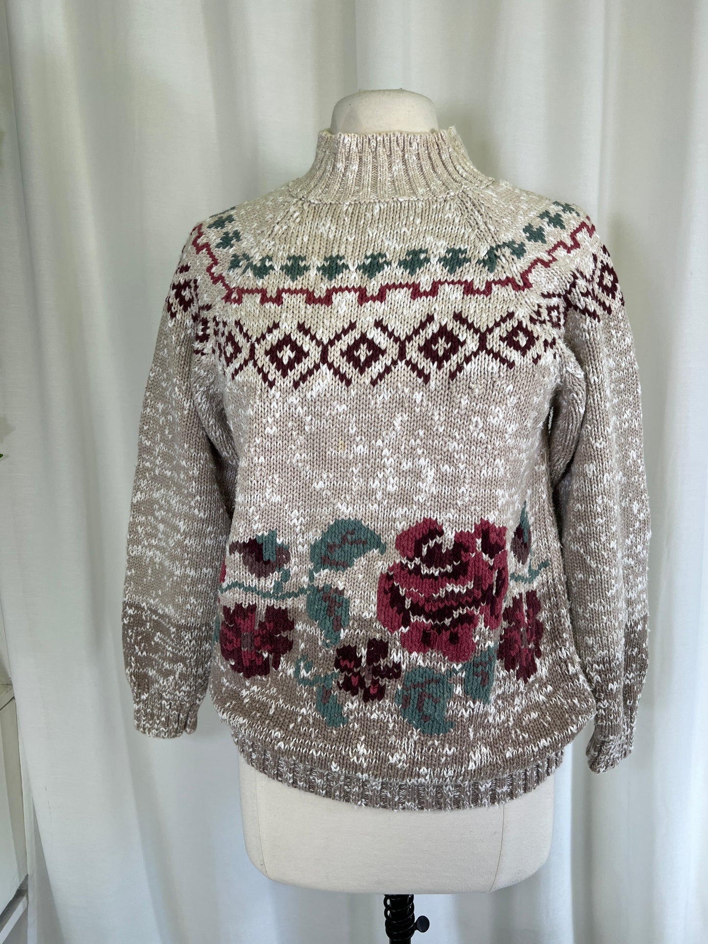 90s Eddie Bauer Cream and Red Roses Patterned Sweater