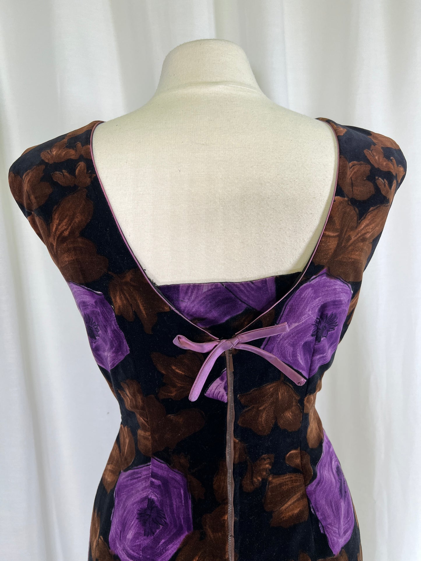 50s Velvet Purple Trumpet Flower Print Wiggle Dress