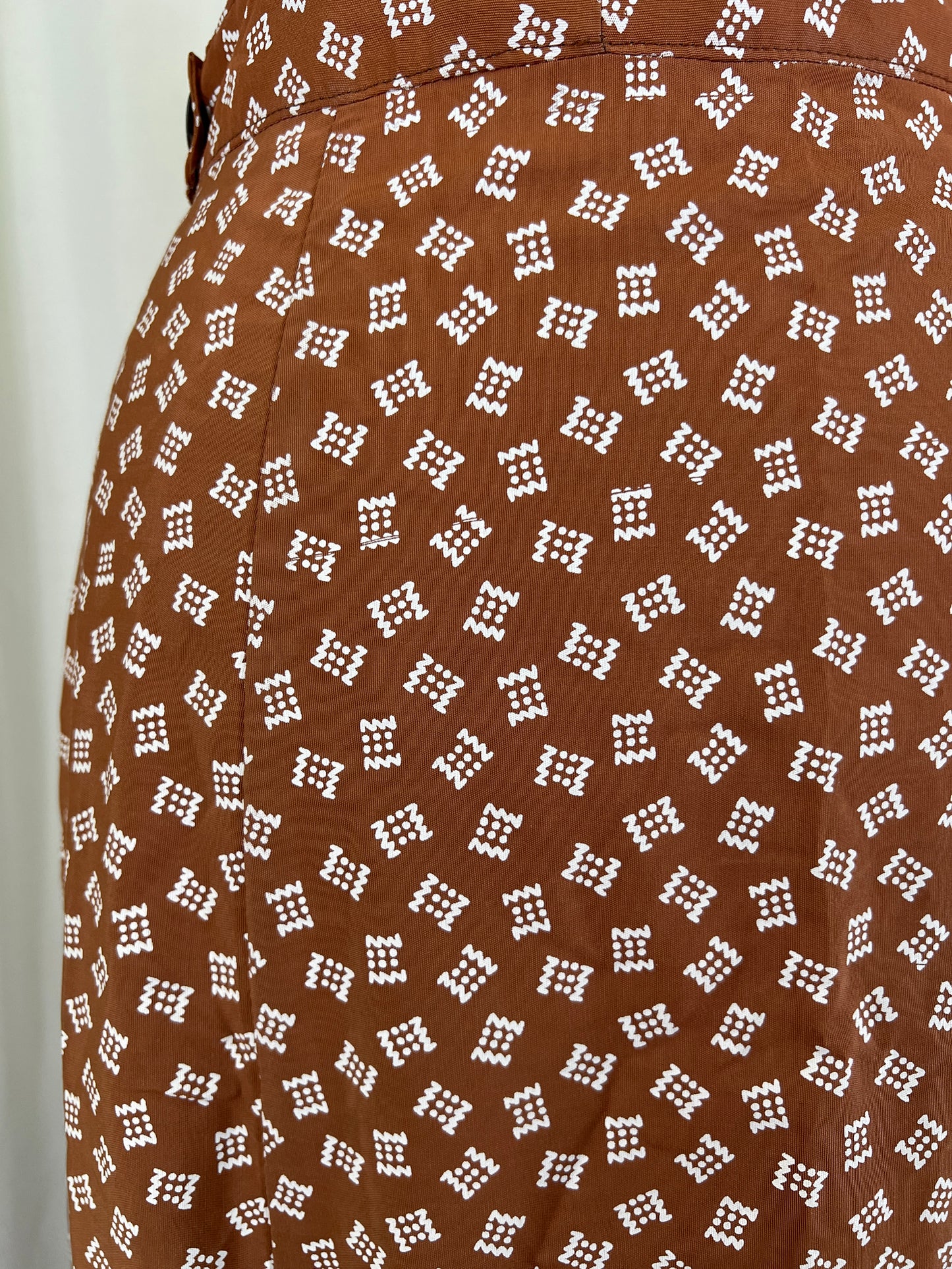 40s Novelty Print Brown and White Slit Hem Skirt