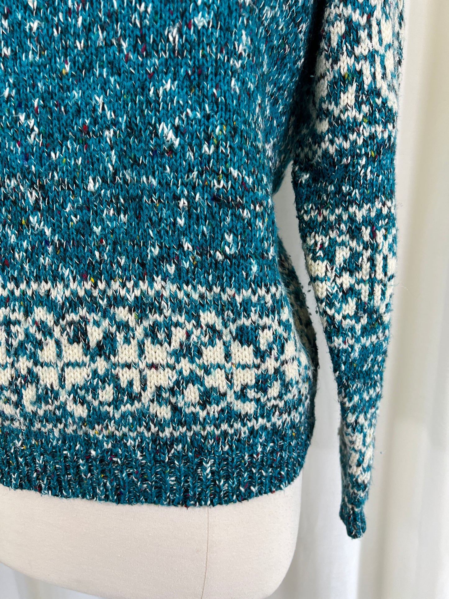 80s Ivy Blue and White Patterned Sweater