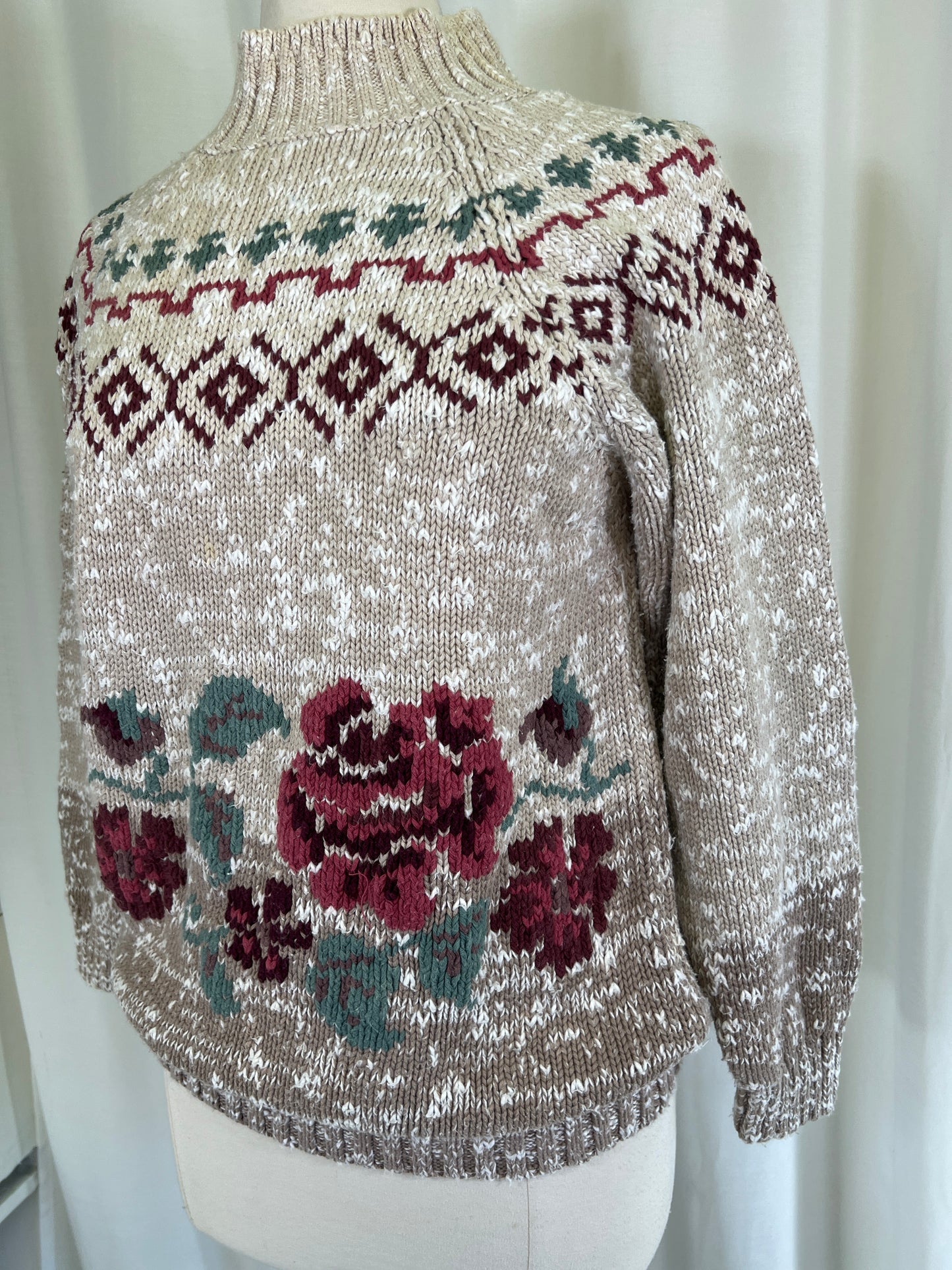 90s Eddie Bauer Cream and Red Roses Patterned Sweater