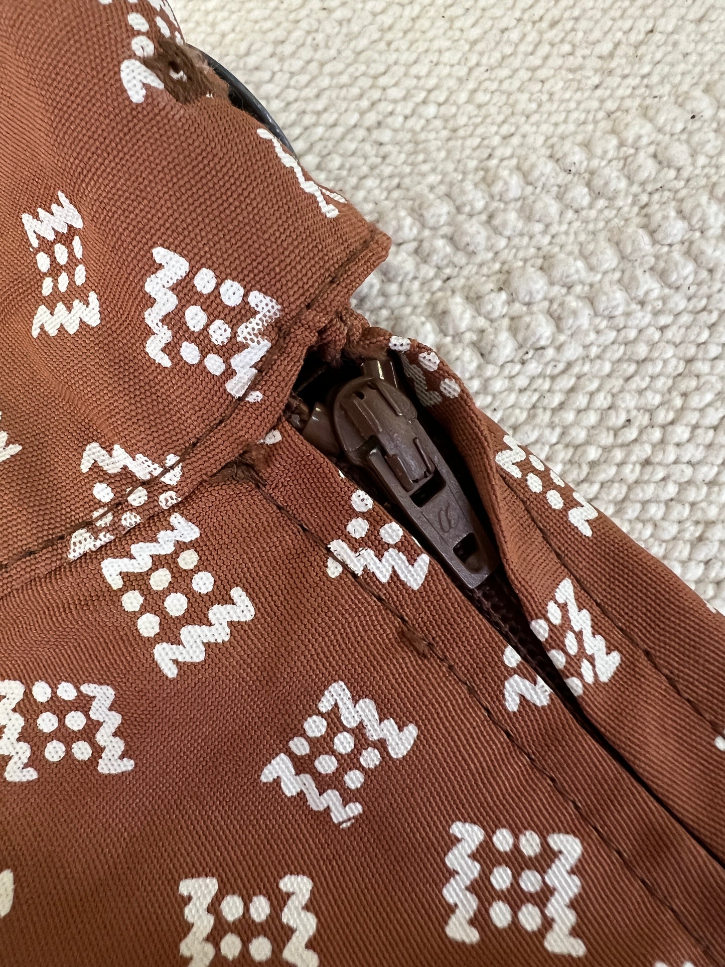 40s Novelty Print Brown and White Slit Hem Skirt