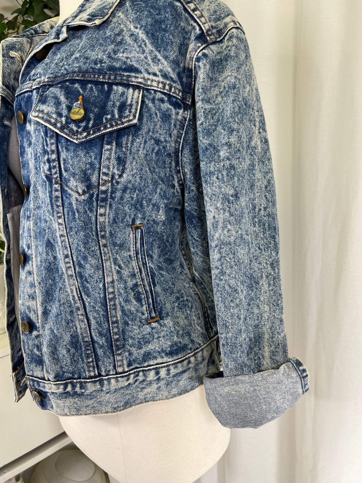 80s Chic Acid Wash Denim Jacket