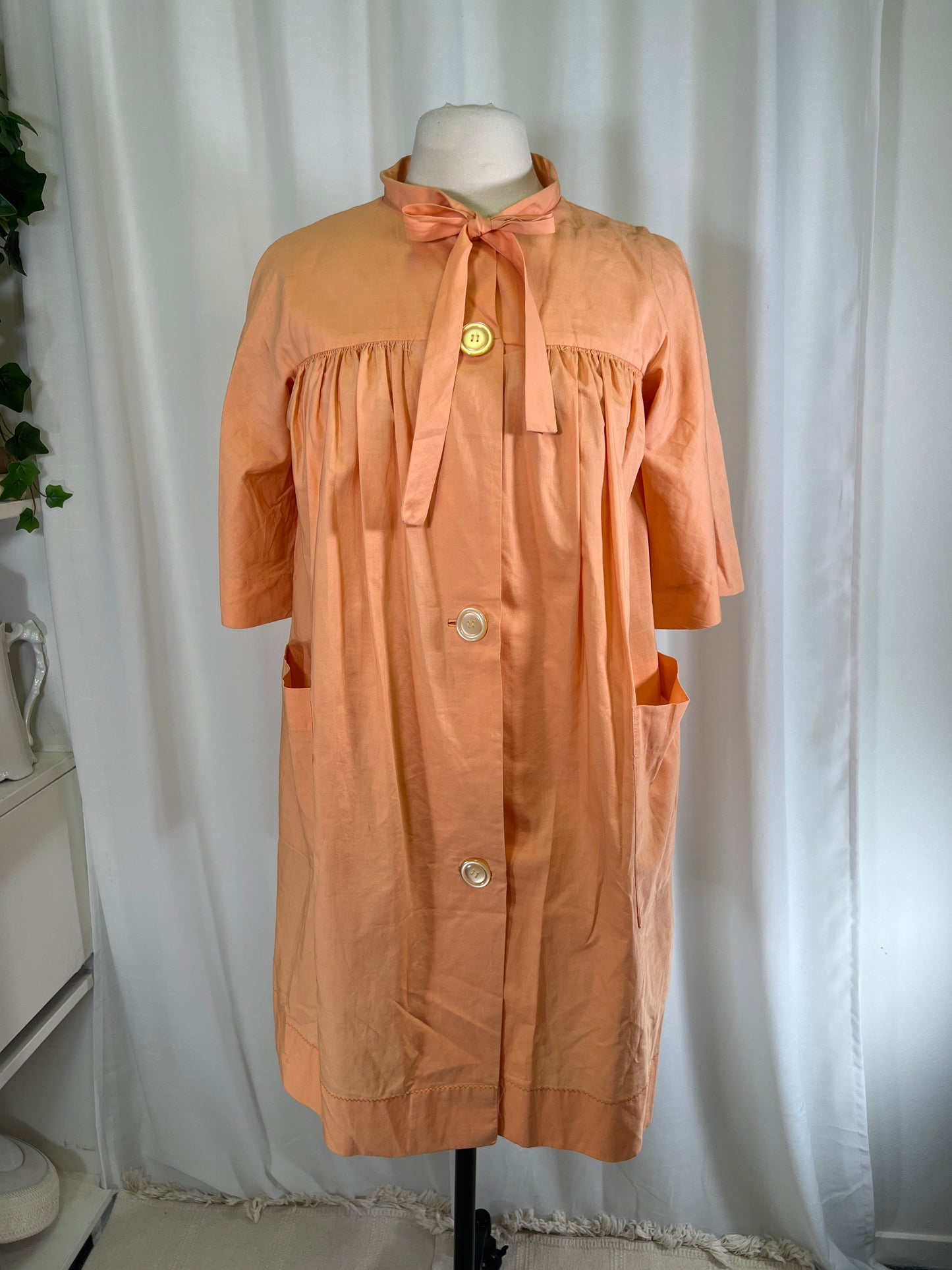 60s Leslie Palmer Peach Pussy Bow Smock Dress