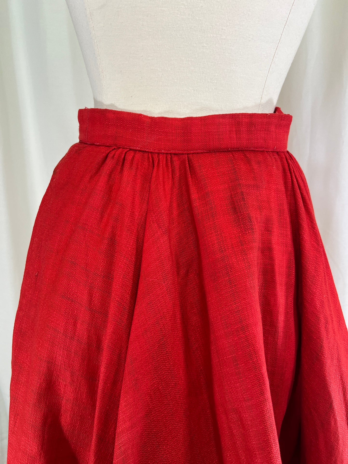 50s Red Mexican Souvenir Raffia Floral Embroidered Circle Skirt