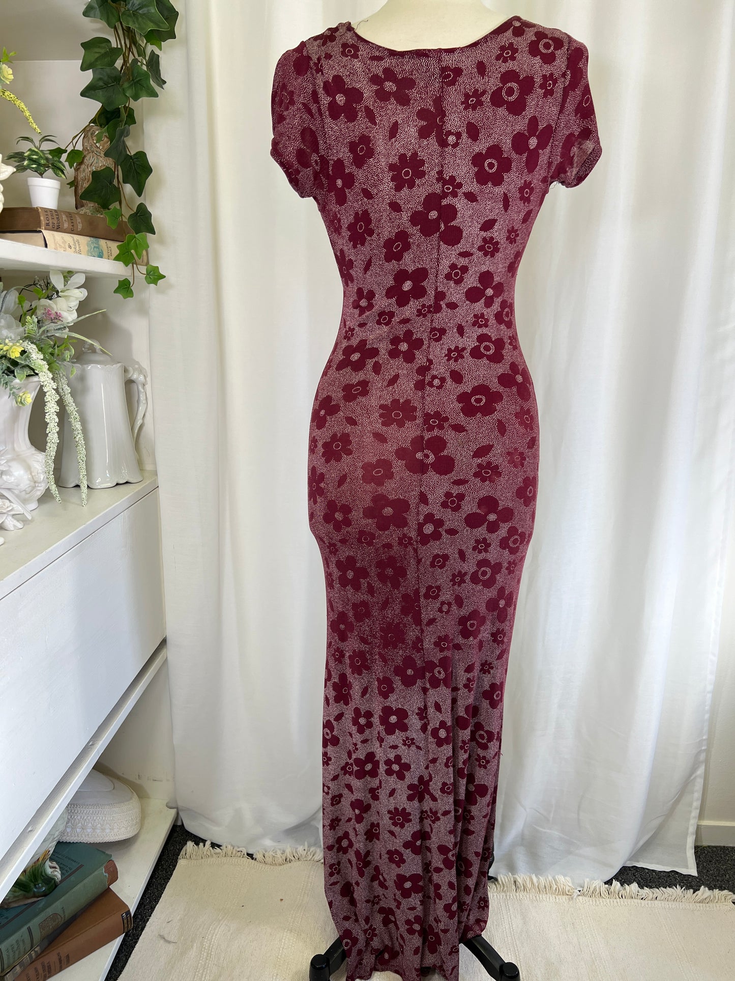 90s Timing Slinky Maroon Floral Daisy Dress