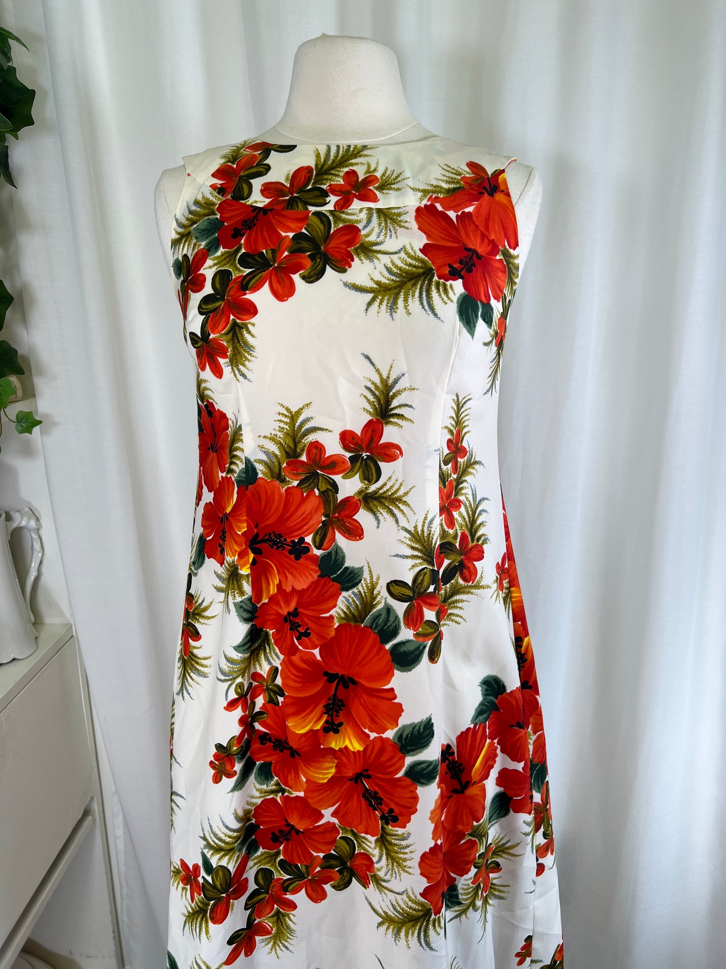 60s Darina Hawaiian Print Train Back Maxi Dress