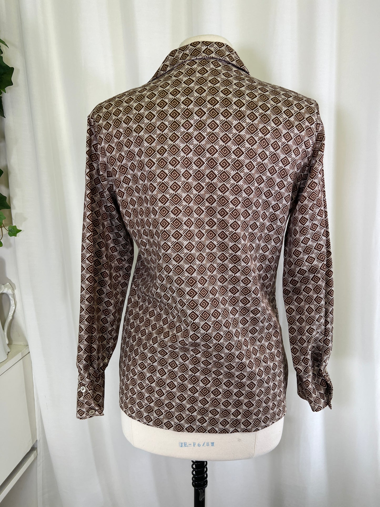 70s Koret of California Brown and White Spirals Dagger Collar Blouse