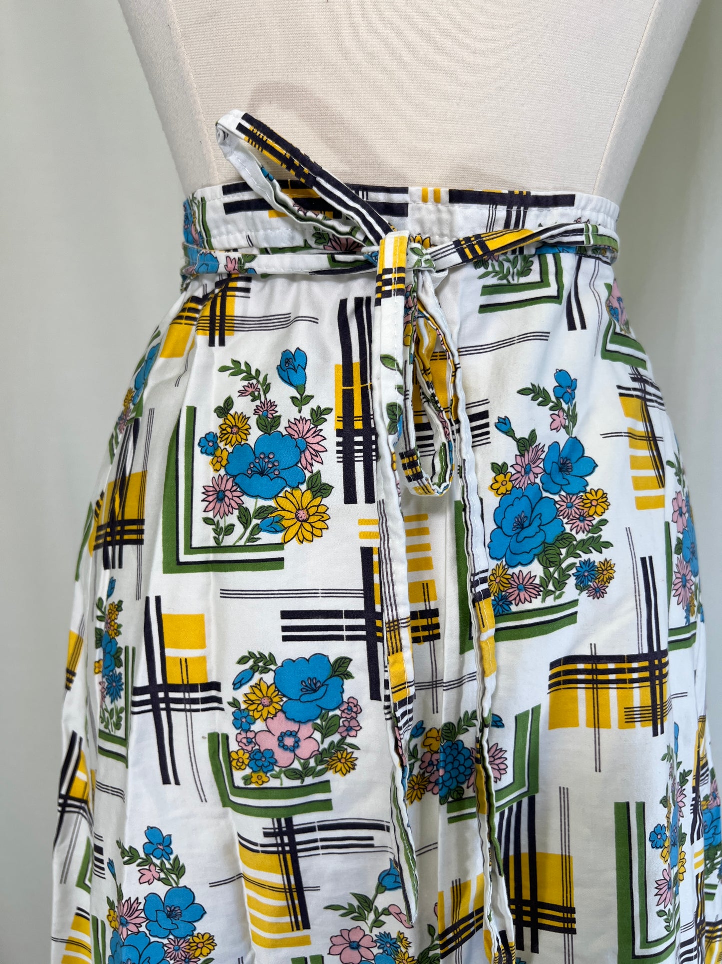 1960's Flowers & Lines Wrap Skirt