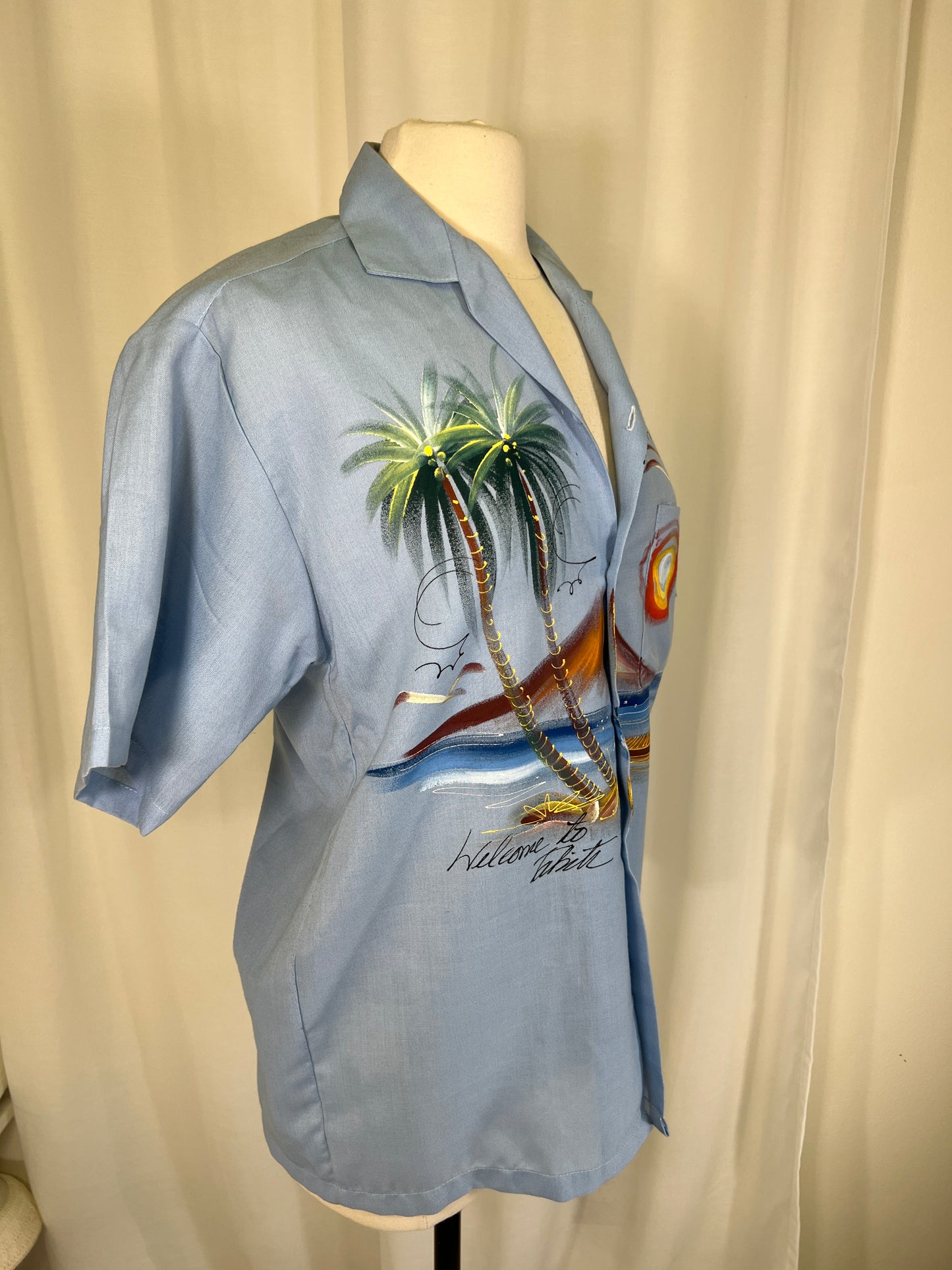 1980s Hand Painted Tahiti Palm Tree Scene Souvenir Button Up