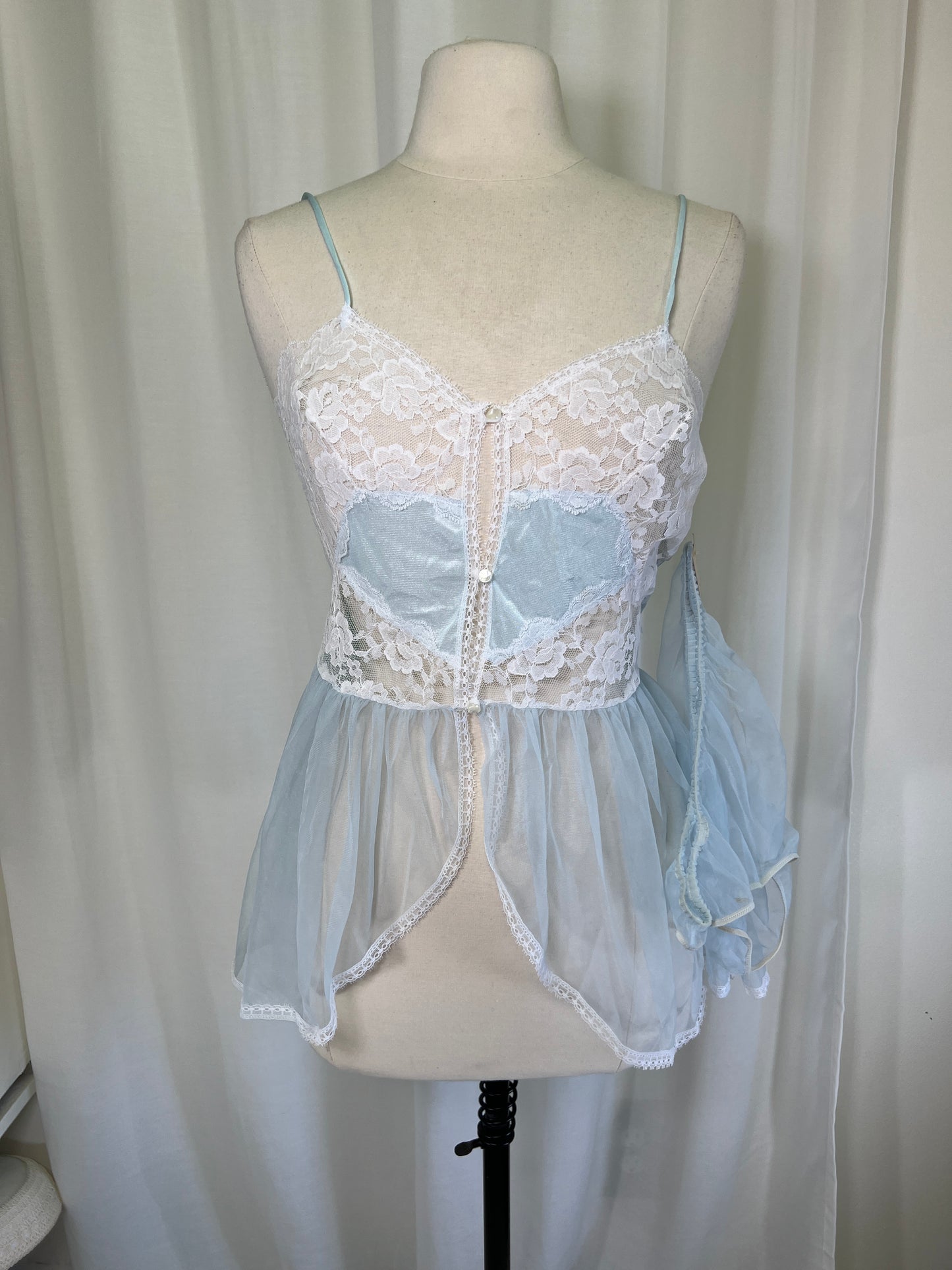 1980's Baby Blue & Lace Bonne Nuit Lingerie Set