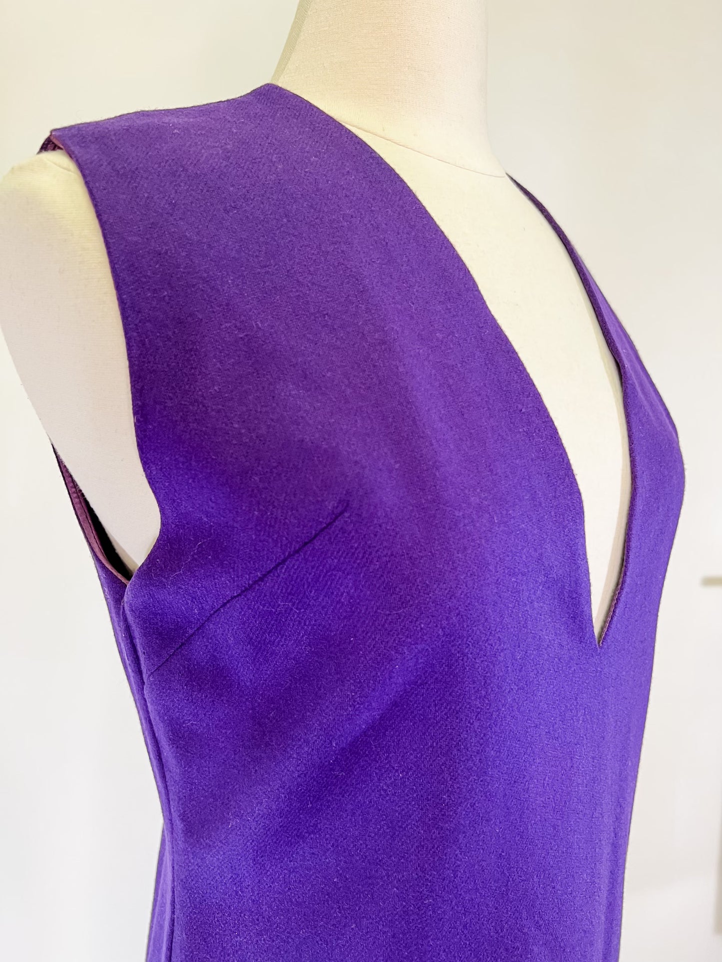 70s Purple Deep-V Shift Dress