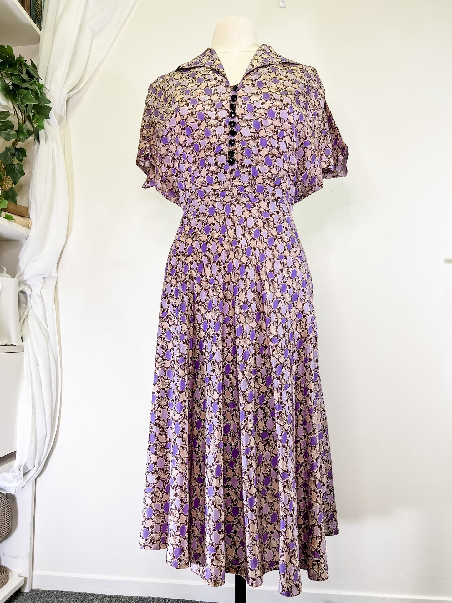 40s Purple Fan Novelty Print Dress