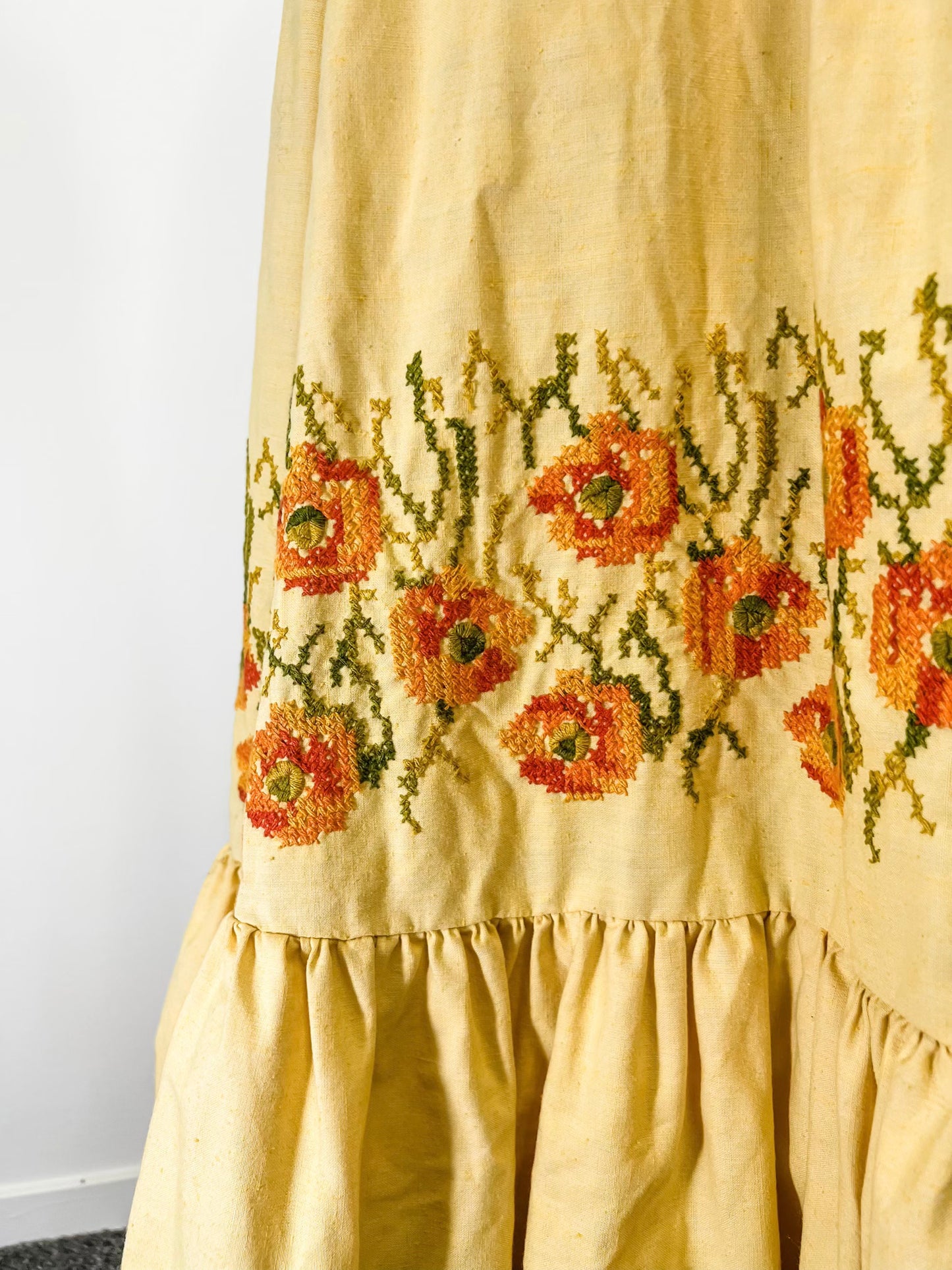 70s Yellow Floral Embroidered Skirt